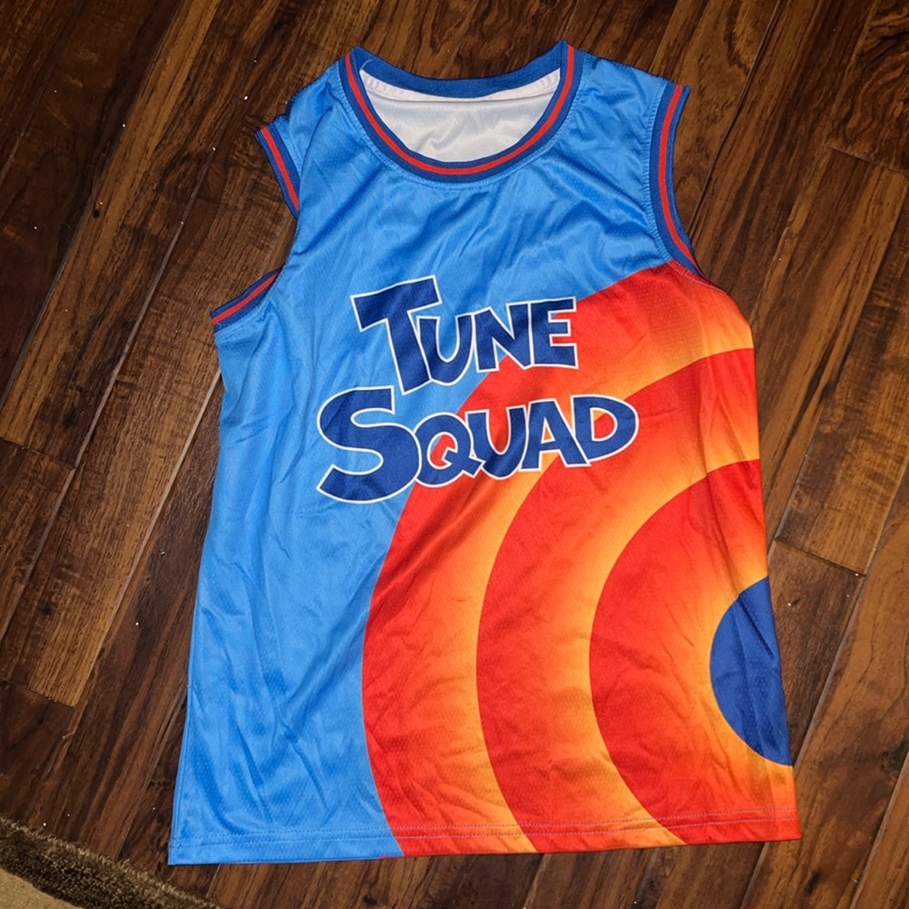 Tune Squad sleeveless jersey ⭐️